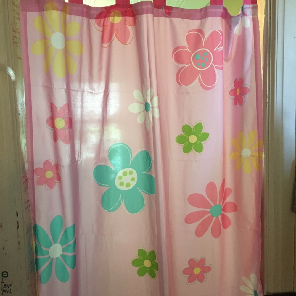 2 for $10 😀 Fun Kid’s Curtain Set. One Pair- Pink with Colorful Flowers